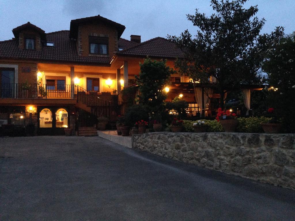 Hosteria Las Fuentes Рубайо Экстерьер фото